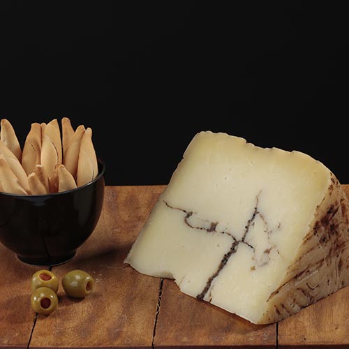 Cuña de Queso Moliterno Pecorino Trufado (200 gr Aprox.)