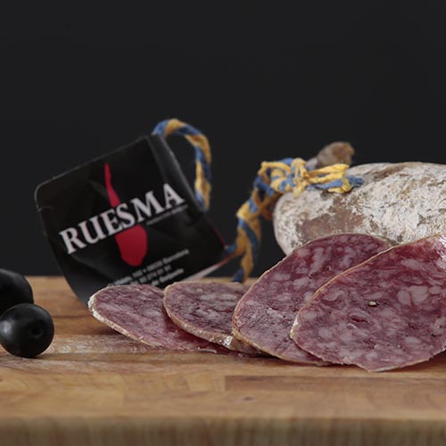 Salchichón ibérico de bellota “Ruesma”. Paquete de 250 g, cortado y envasado al vacío