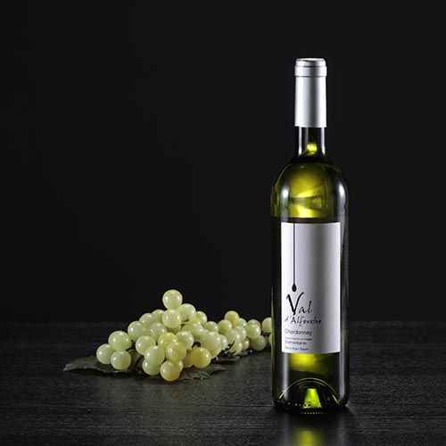 Botella de vino blanco Val d'Alferche, D.O. Somontano