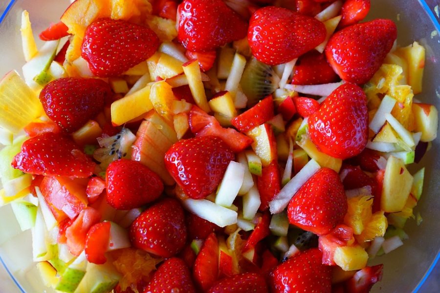 fruit-salad-737096_960_720-900×600
